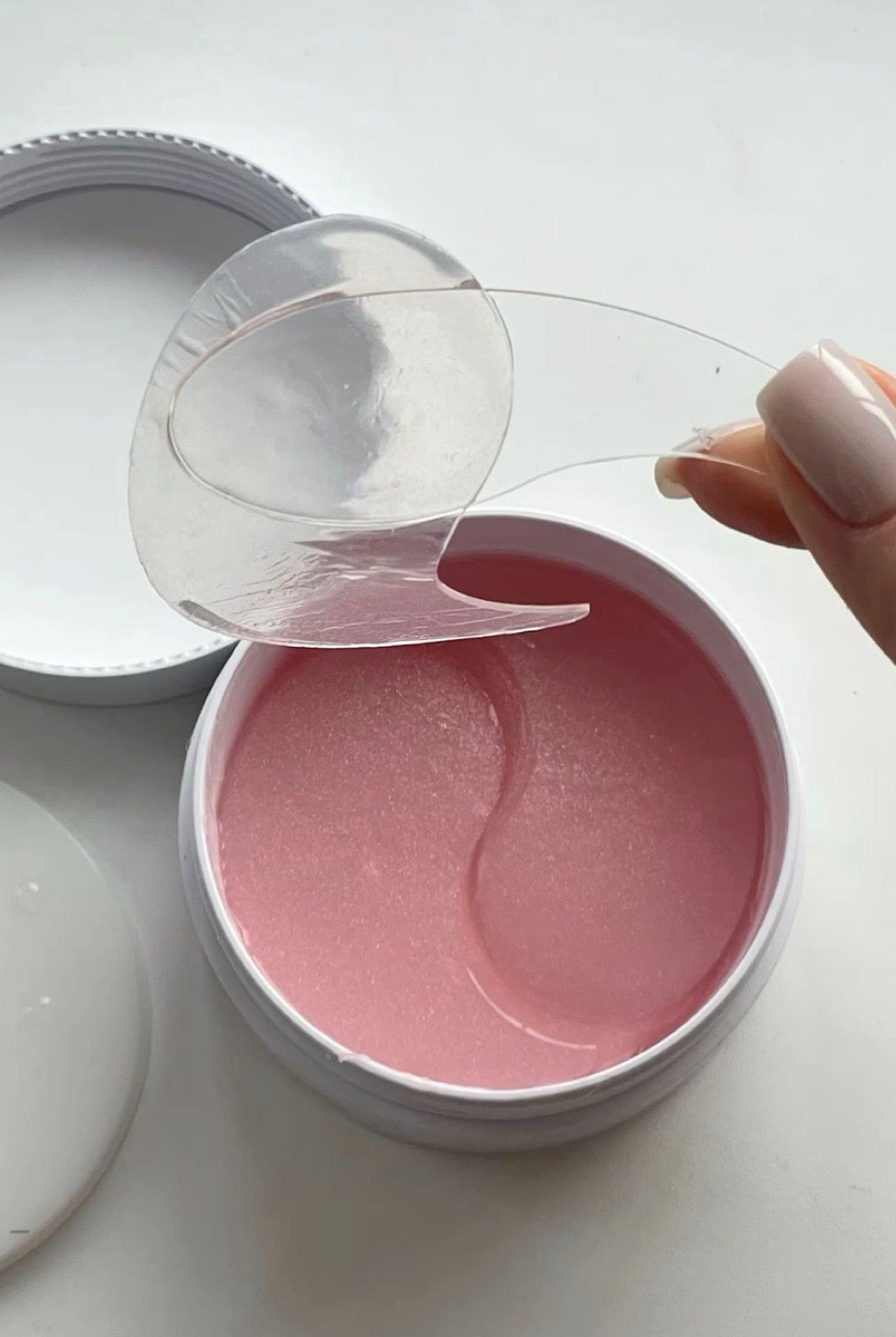 Hydrating Rose Gold Under-Eye Hydrogel Patches (60 Pieces / 30 Pairs)