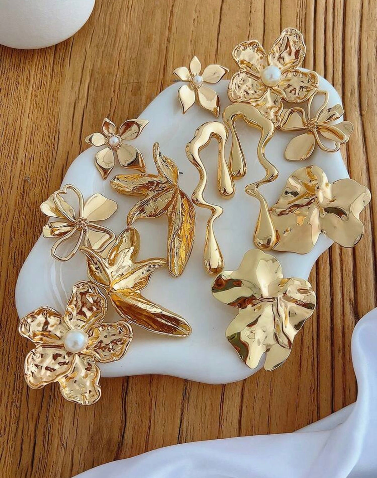 Picasso Profile Gold Line Art Earrings