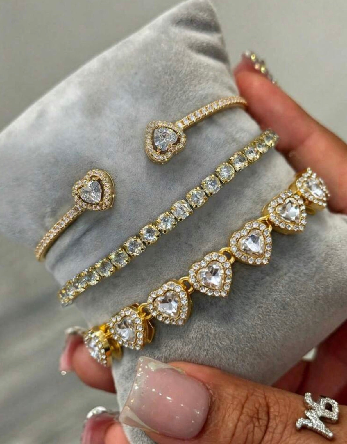 Heart Crystal Cuff Bracelet (Gold & Silver)